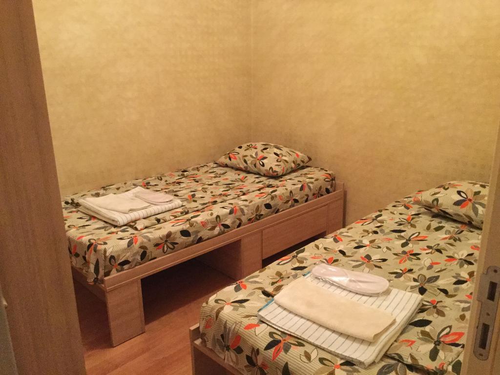 Nina'S Apartment On Gorgasali Batumi Ngoại thất bức ảnh