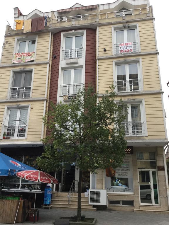 Nina'S Apartment On Gorgasali Batumi Ngoại thất bức ảnh